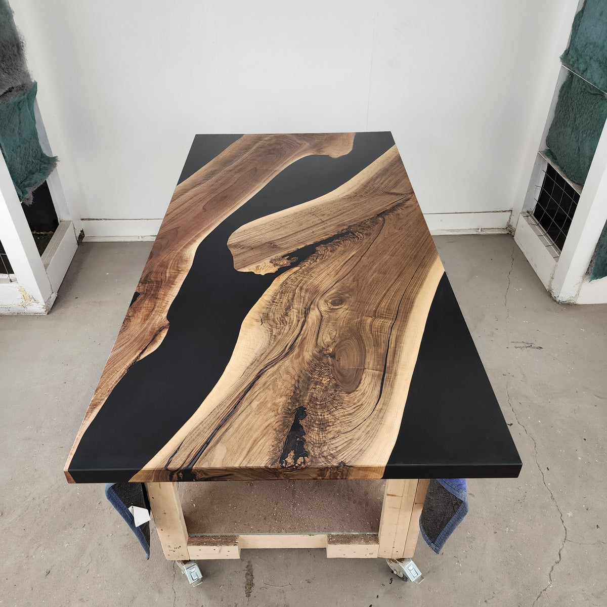 Designer Furniture in Gatineau: Where Custom Craftsmanship Meets Bold Style