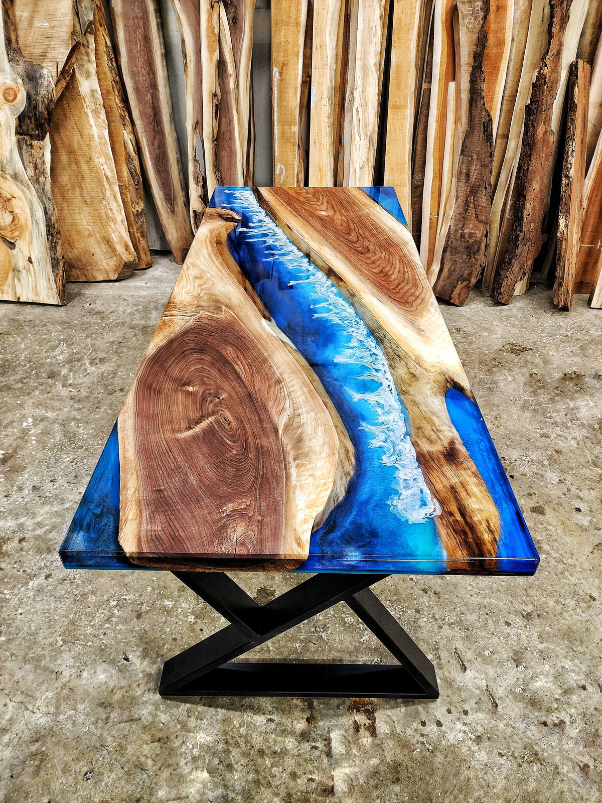 Custom Desks for Your Home Office in Gatineau & Ottawa: A Workspace Designed for Productivity